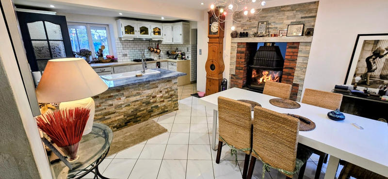 Maison - 84 m² - 5 pièces