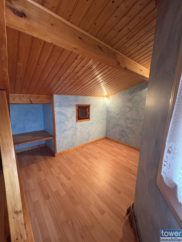 Maison - 102 m² - 5 pièces