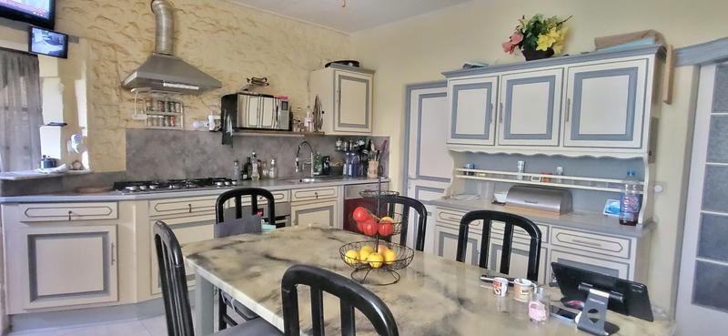 Maison ancienne - 130 m² - 6 pièces