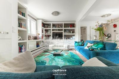 Maison - 196 m² - 8 pièces