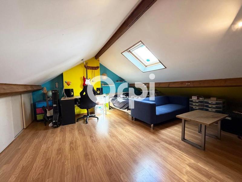 Maison - 95 m² - 5 pièces