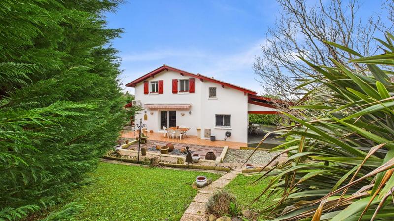 Maison - 108 m² - 4 pièces