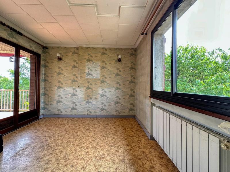 Maison - 203 m² - 7 pièces