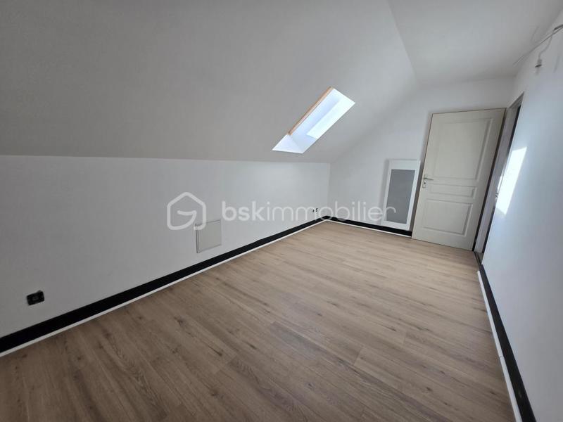 Pavillon - 230 m² - 7 pièces