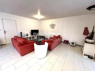 Maison - 206 m² - 5 pièces