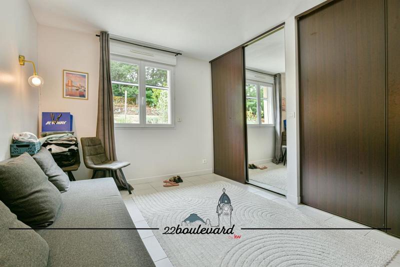 Pavillon - 174 m² - 7 pièces