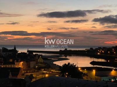 Maison - 148 m² - 7 pièces