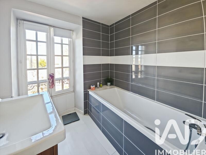 Maison de village - 83 m² - 4 pièces