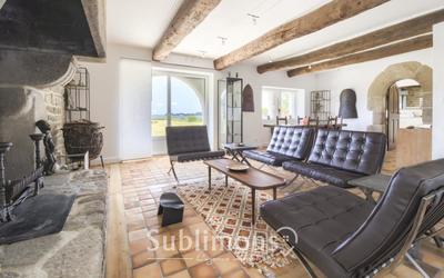 Maison en pierre - 139 m² - 6 pièces