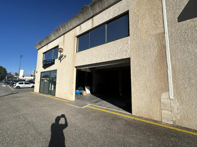 Local commercial - 560 m²