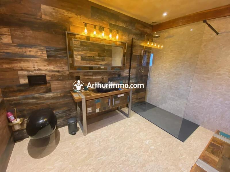 Maison - 167 m² - 4 pièces