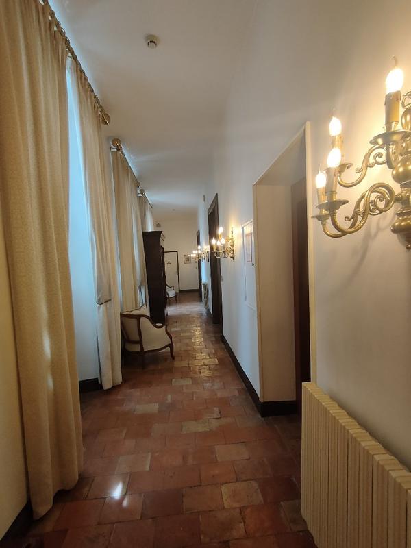 Maison - 746 m² - 15 pièces