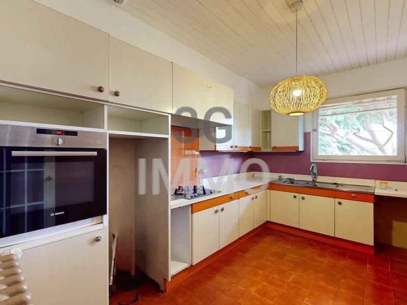 Maison de ville - 223 m² - 9 pièces