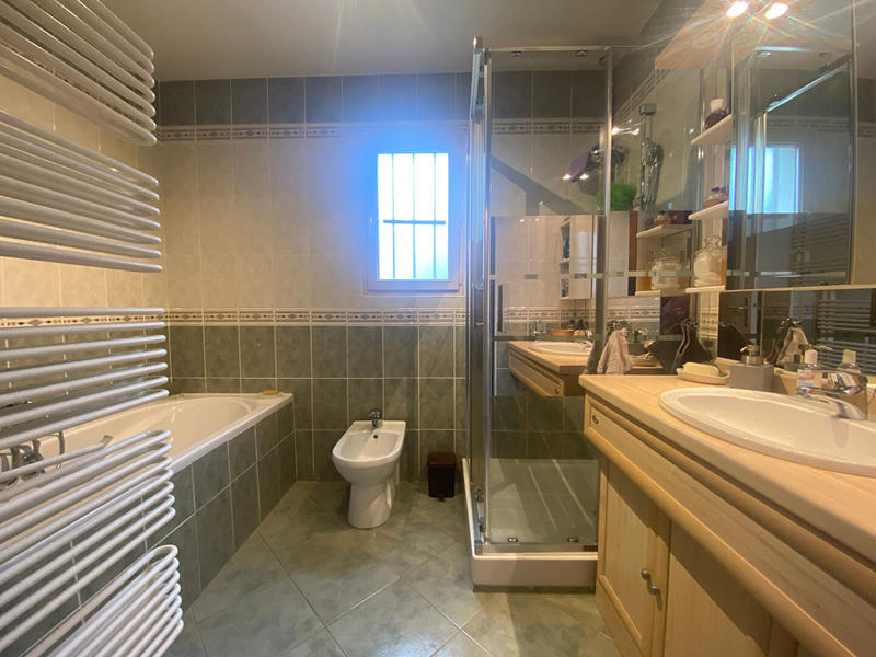 Maison - 85 m² - 5 pièces