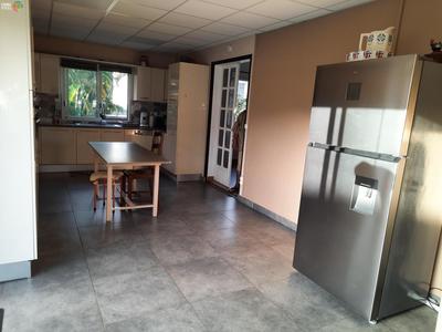 Villa - 246 m² - 8 pièces