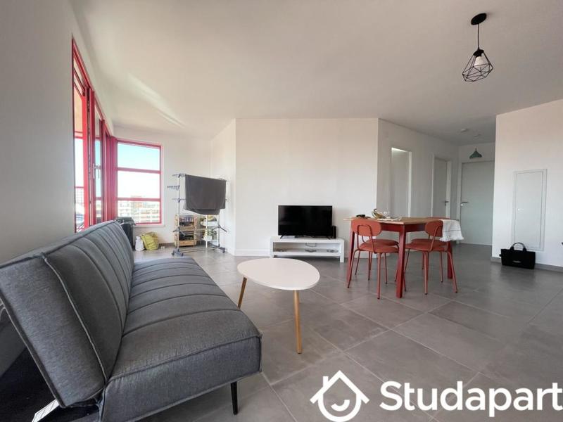 Chambre - 12 m² - 1 pièce