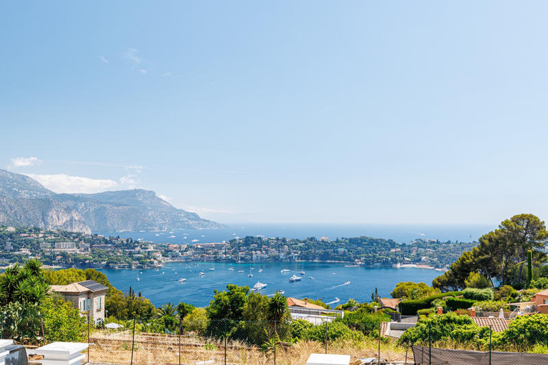 Maison - 350 m² - 7 pièces