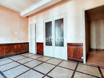 Immeuble - 120 m² - 7 pièces