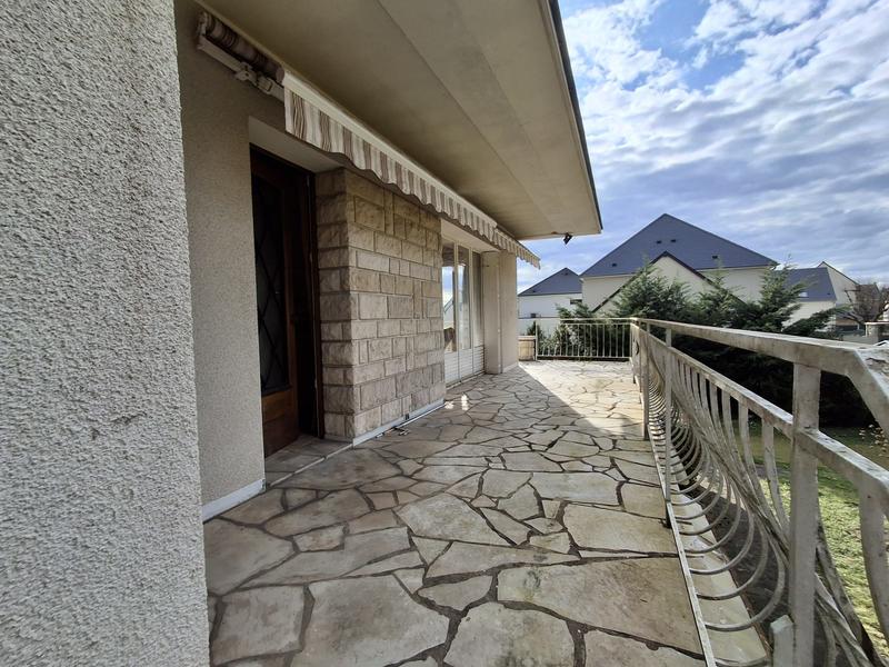 Maison ancienne - 179 m² - 7 pièces