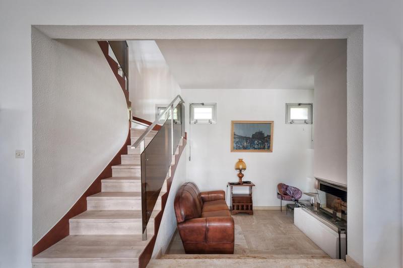 Maison - 186 m² - 8 pièces