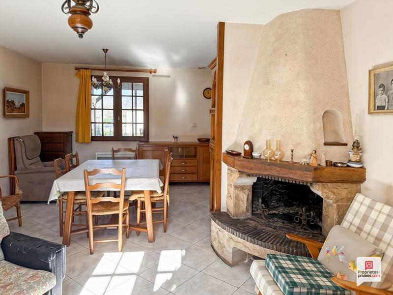 Maison - 92 m² - 6 pièces