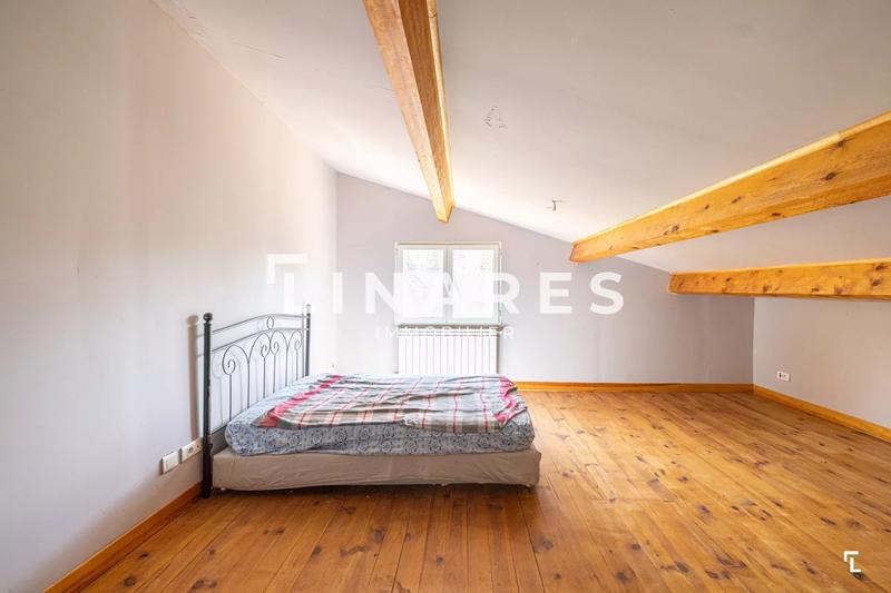 Maison - 300 m² - 7 pièces