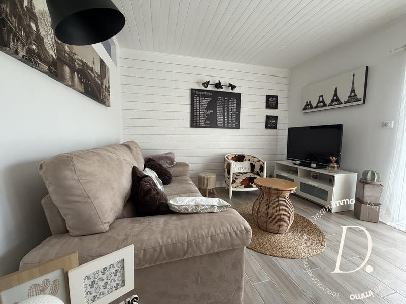 Maison - 203 m² - 5 pièces