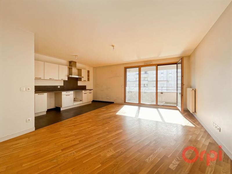 Appartement - 90 m² - 4 pièces