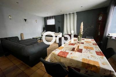 Maison - 185 m² - 8 pièces