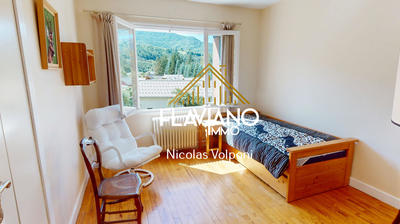 Appartement - 188 m² - 6 pièces