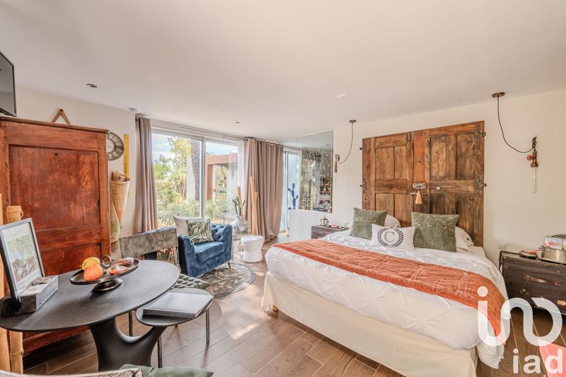 Maison de maîtres - 330 m² - 4 pièces