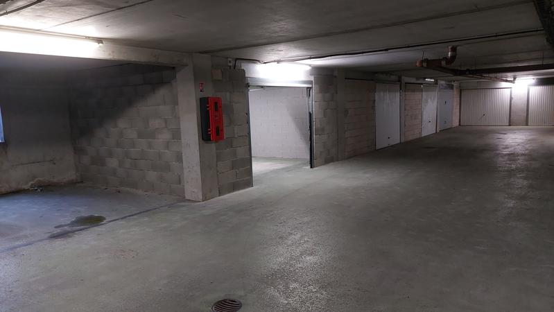 Parking / Garage - 19 m²