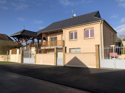 Maison - 154 m² - 6 pièces