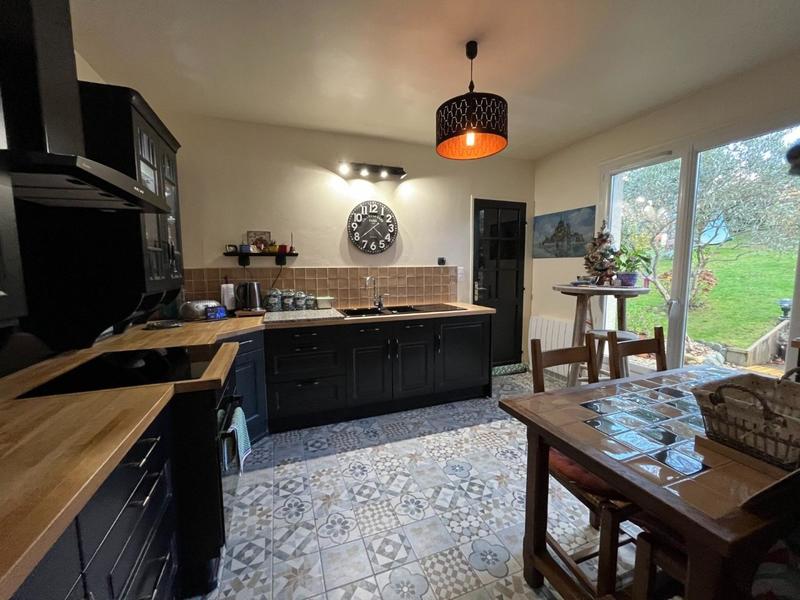 Maison - 100 m² - 6 pièces