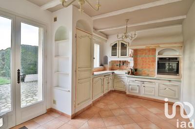 Maison - 201 m² - 6 pièces