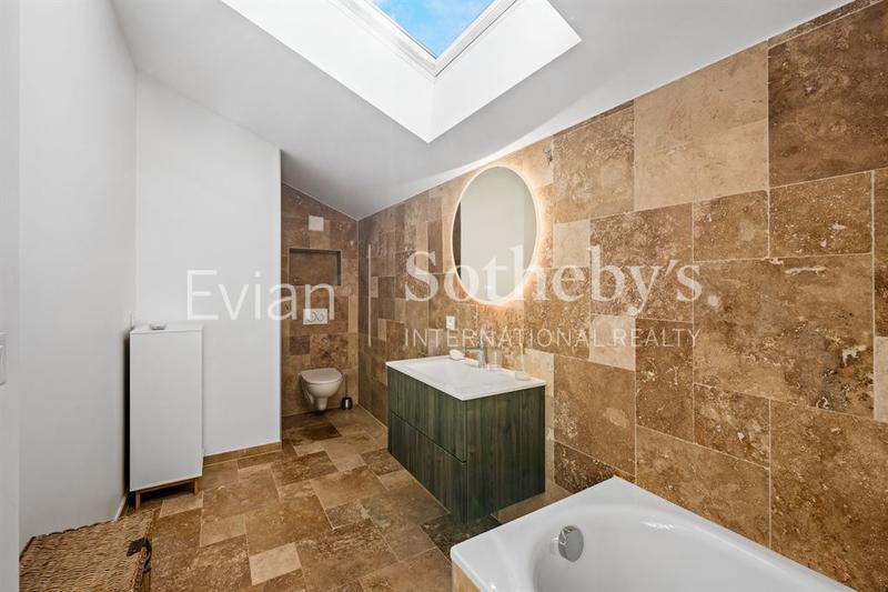 Maison - 171 m² - 6 pièces