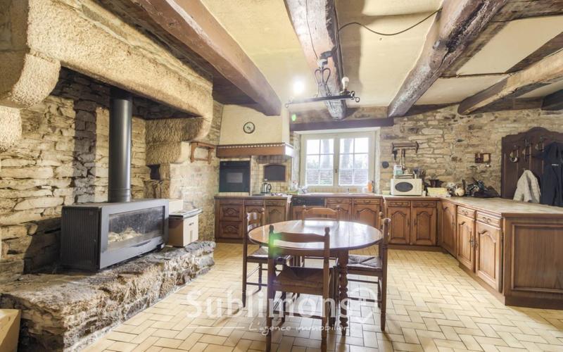 Maison traditionnelle - 154 m² - 6 pièces