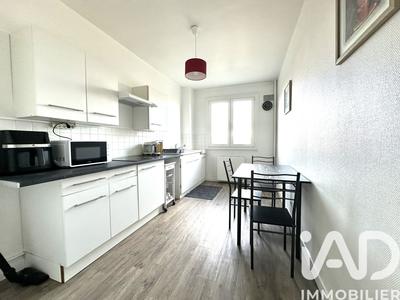 Appartement - 75 m² - 3 pièces