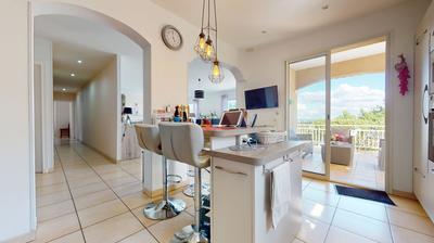 Maison traditionnelle - 127 m² - 4 pièces