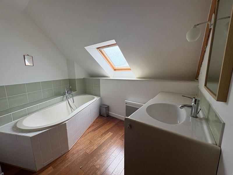 Maison - 141 m² - 5 pièces