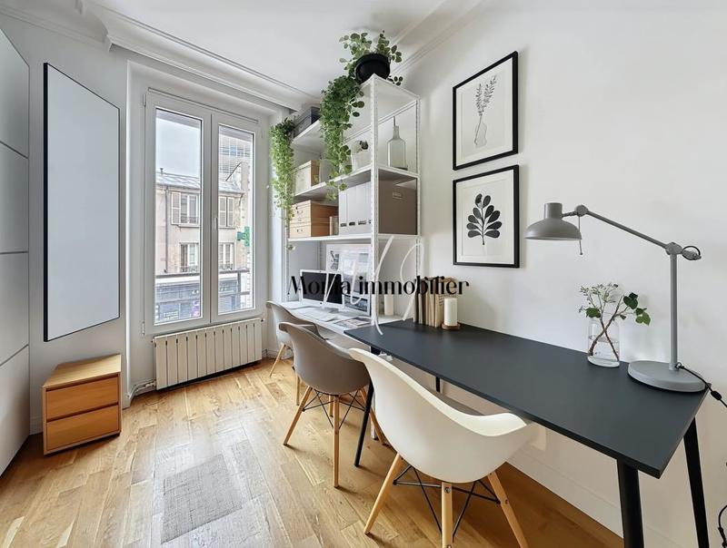 Pavillon - 160 m² - 7 pièces