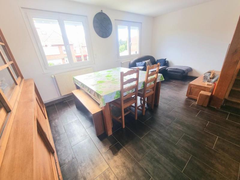 Maison - 74 m² - 5 pièces