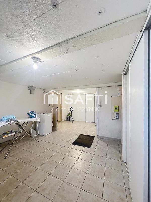 Maison - 121 m² - 7 pièces