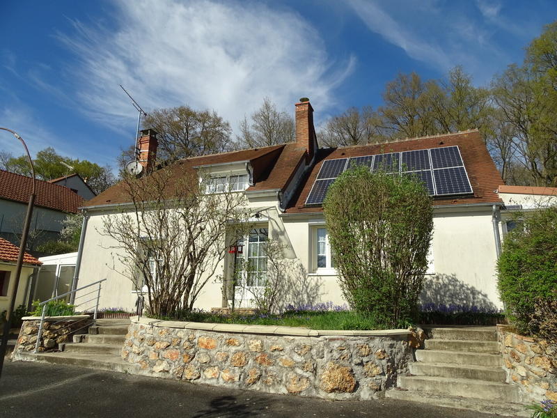 Maison traditionnelle - 88 m² - 4 pièces