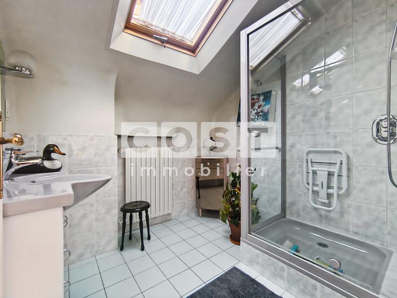 Maison - 139 m² - 7 pièces