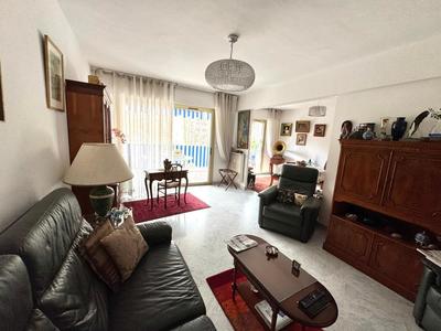 Appartement - 93 m² - 3 pièces