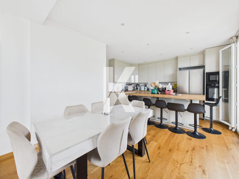 Appartement - 111 m² - 5 pièces