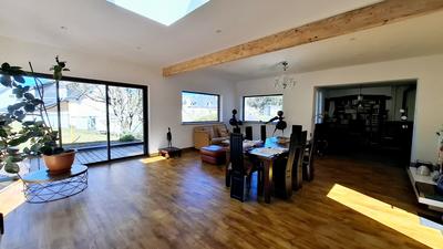 Maison - 155 m² - 6 pièces