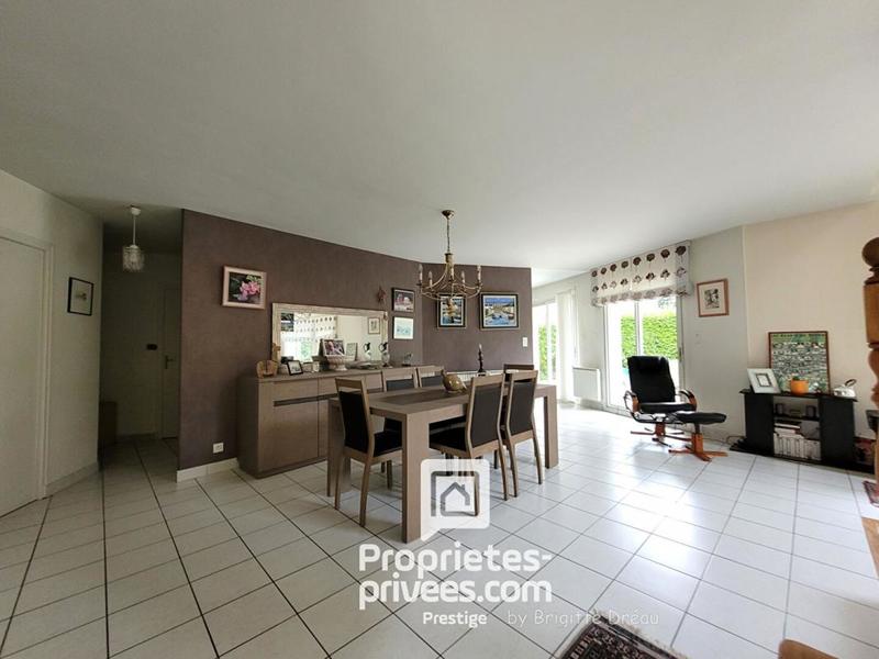 Maison - 183 m² - 6 pièces