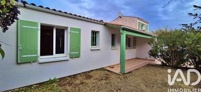 Maison - 102 m² - 4 pièces